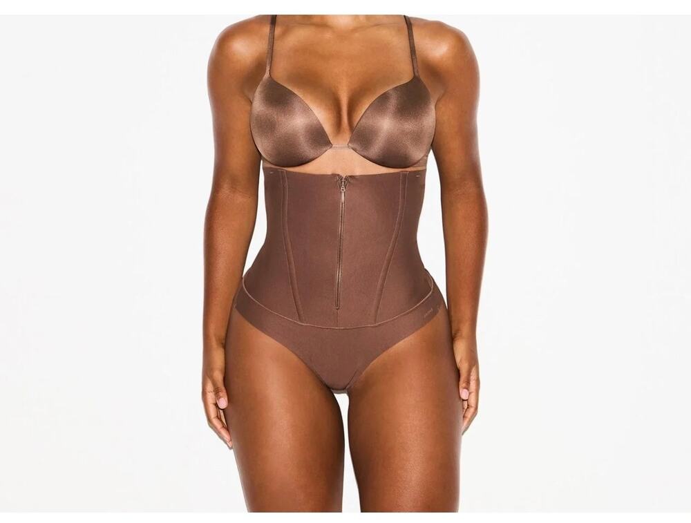 Skims Body Core Sculpt Waist Cincher butt lifting brief Jasper XXS